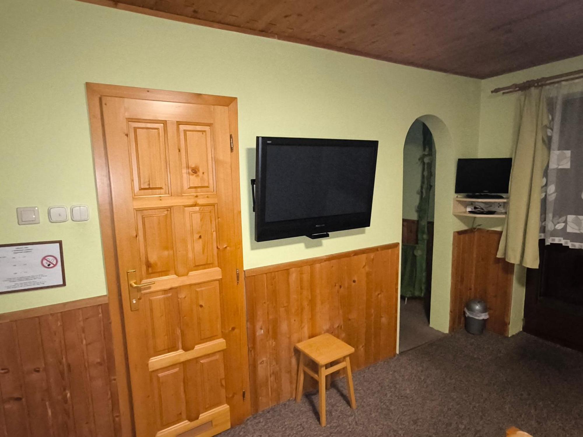 Privat U Milana Hlavna 316 Apartman Sebesér Kültér fotó